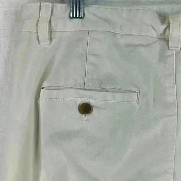 GAP Women’s Wide Leg Cream Pleated Khakis Pants 29” inseam with double enclosure - Picture 4 of 10